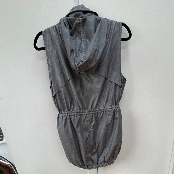 Grey Vest Stylish - Picture 9 of 14